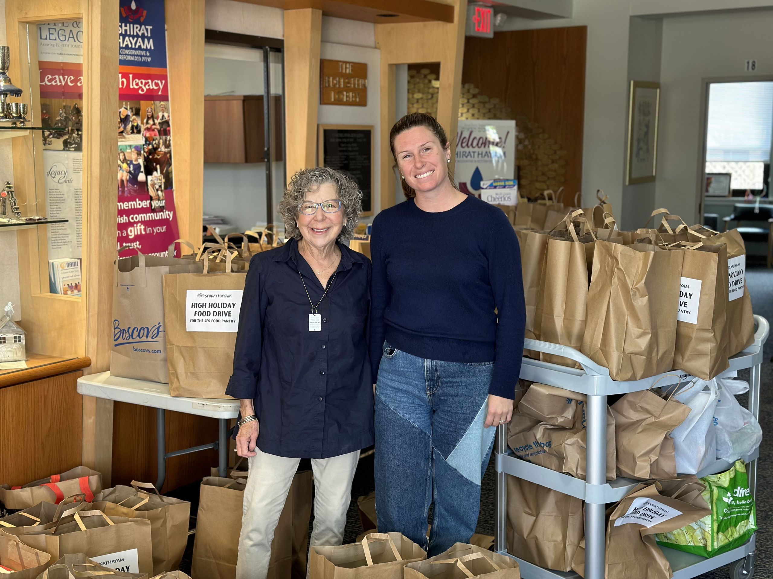 jfs-high-holidays-food-drive-more-than-200-bags-collected-to-stock-the-pantry